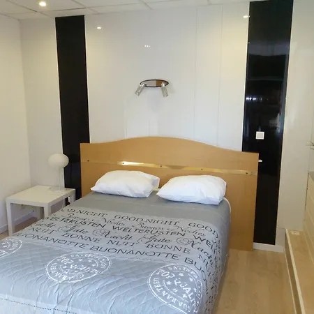 Hotel Congres Expo 3*